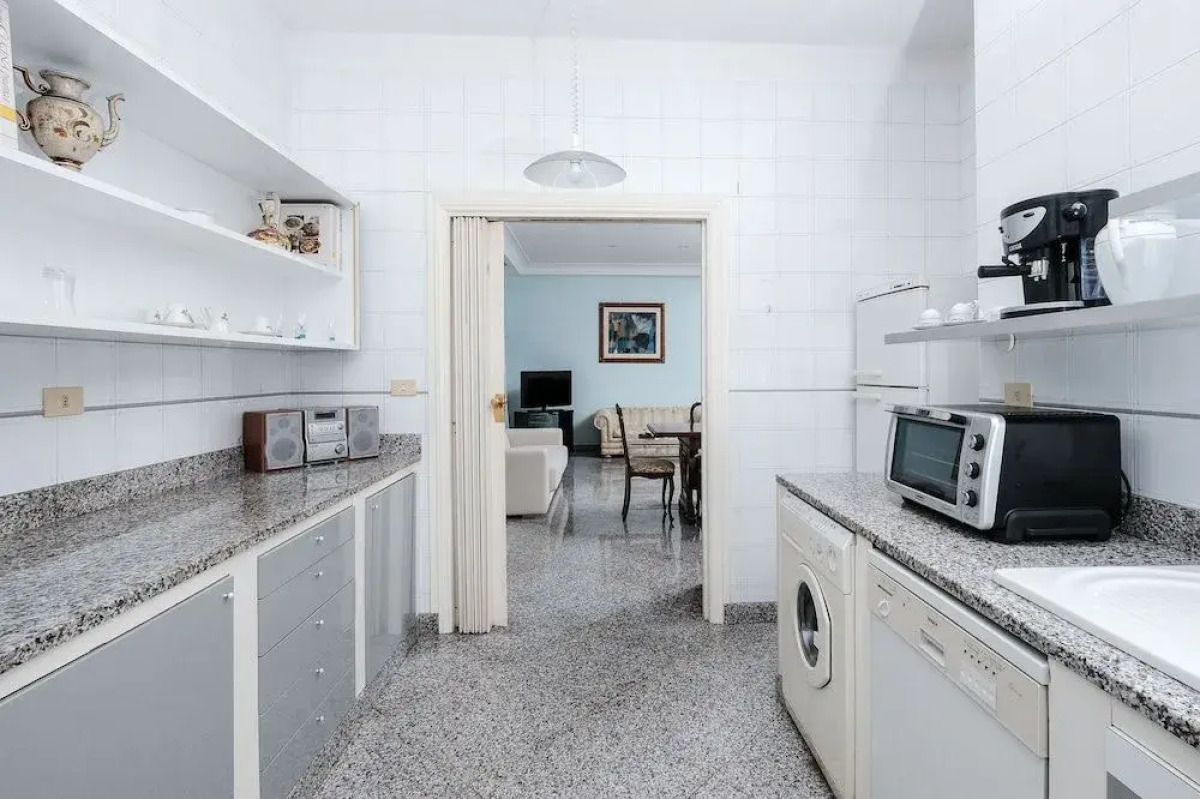 Lush Garden Steps Away from Great Park