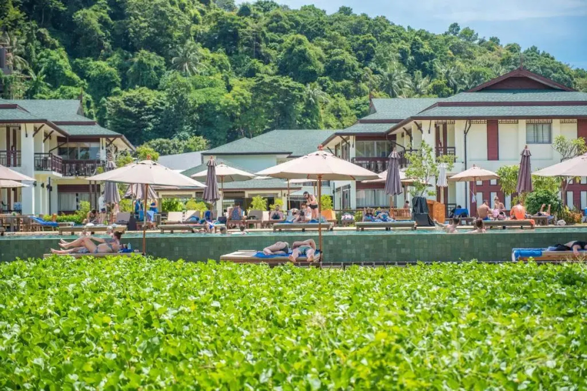 PP Charlie Beach Resort