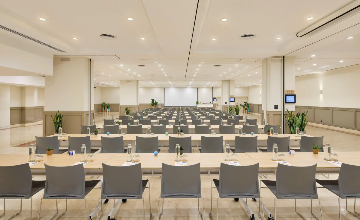 Отель INNSiDE by Melia Barcelona Apolo