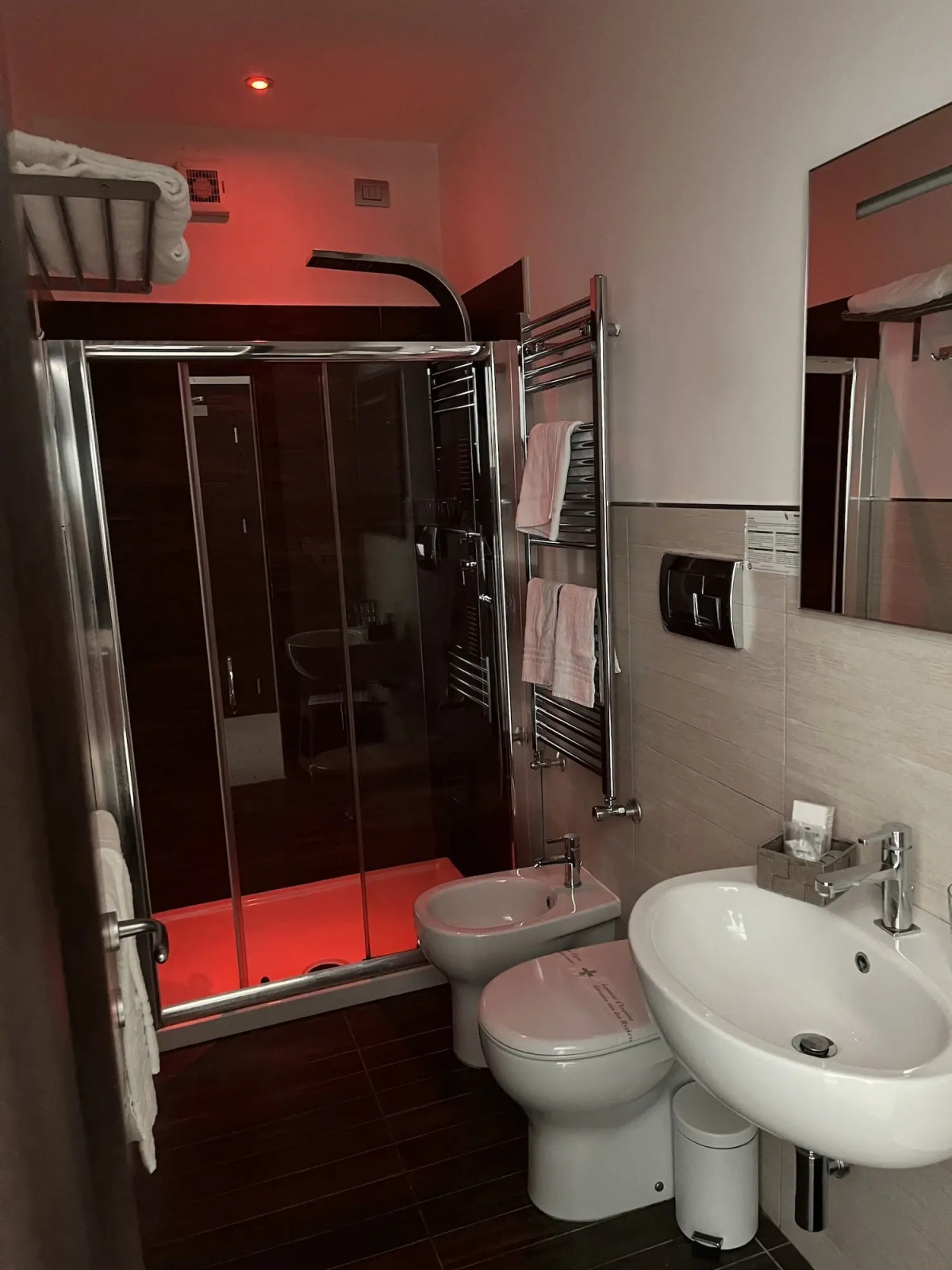 Suite 39 Guest House