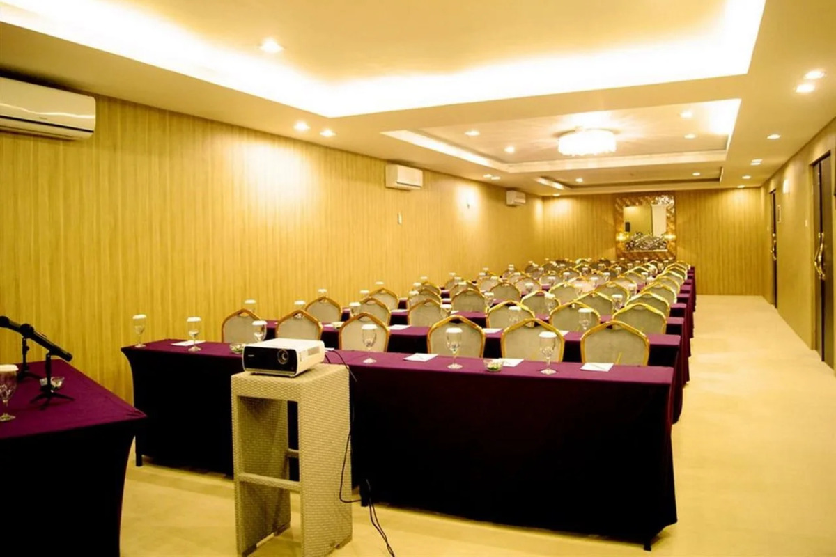 Отель Amaroossa Suite Bali