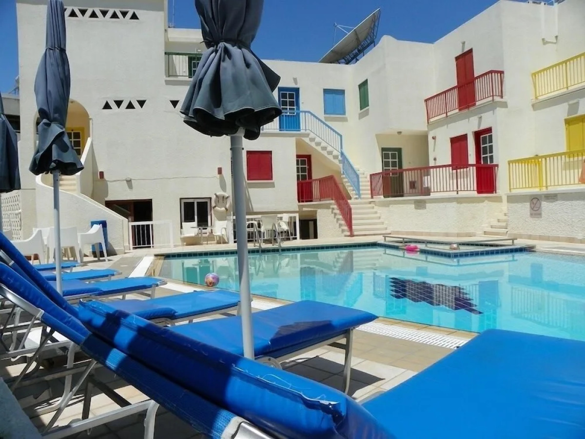 Sea 'n Lake View Hotel Apartments