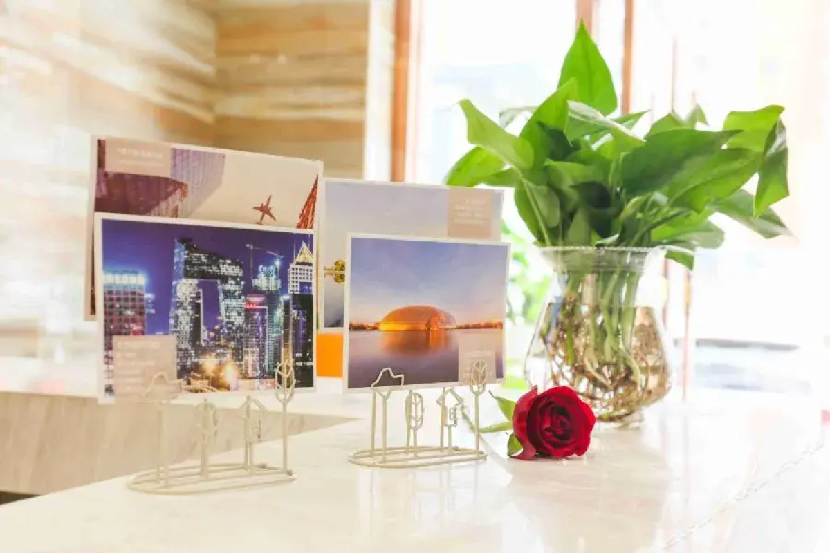 Chonpines Hotels·Caoqiao Metro Station