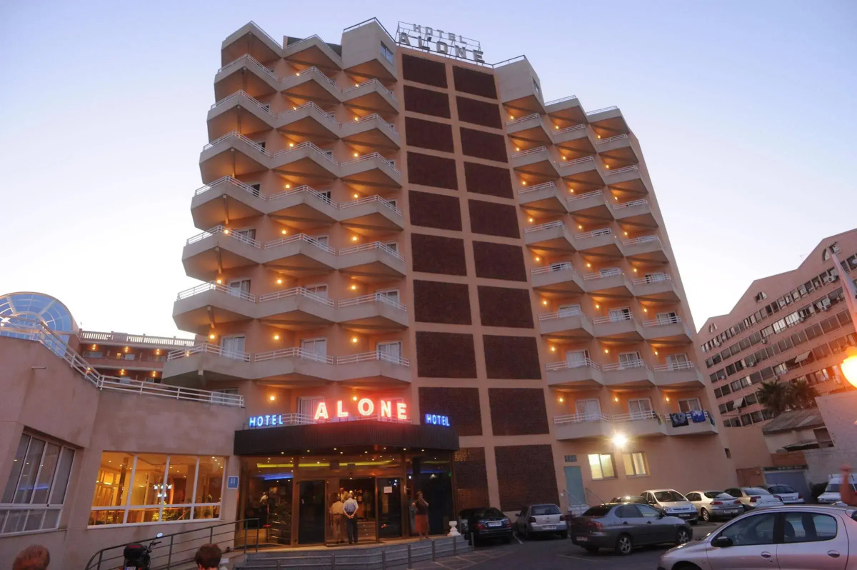 Отель Medsur-Alone