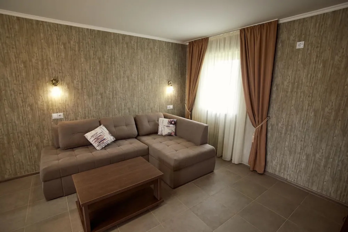 Отель «Райский дворик»