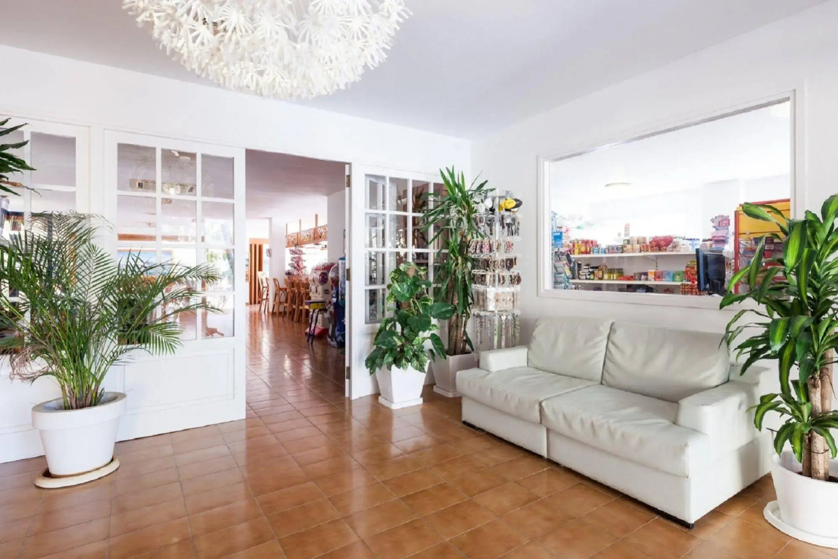 Aparthotel Puerto Cala Vadella