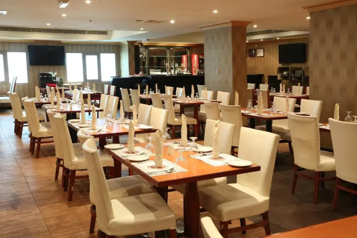 Monroe Hotel & Suites