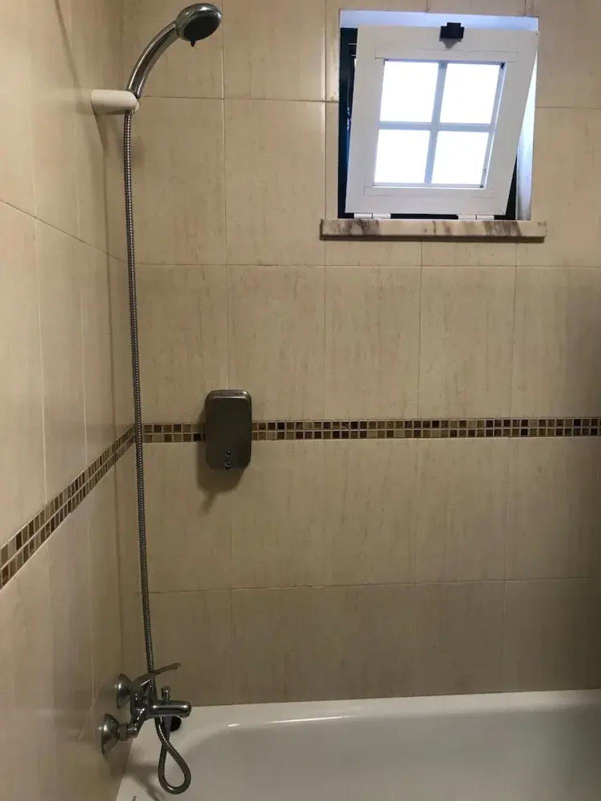 Oriente DNA Studios & Rooms