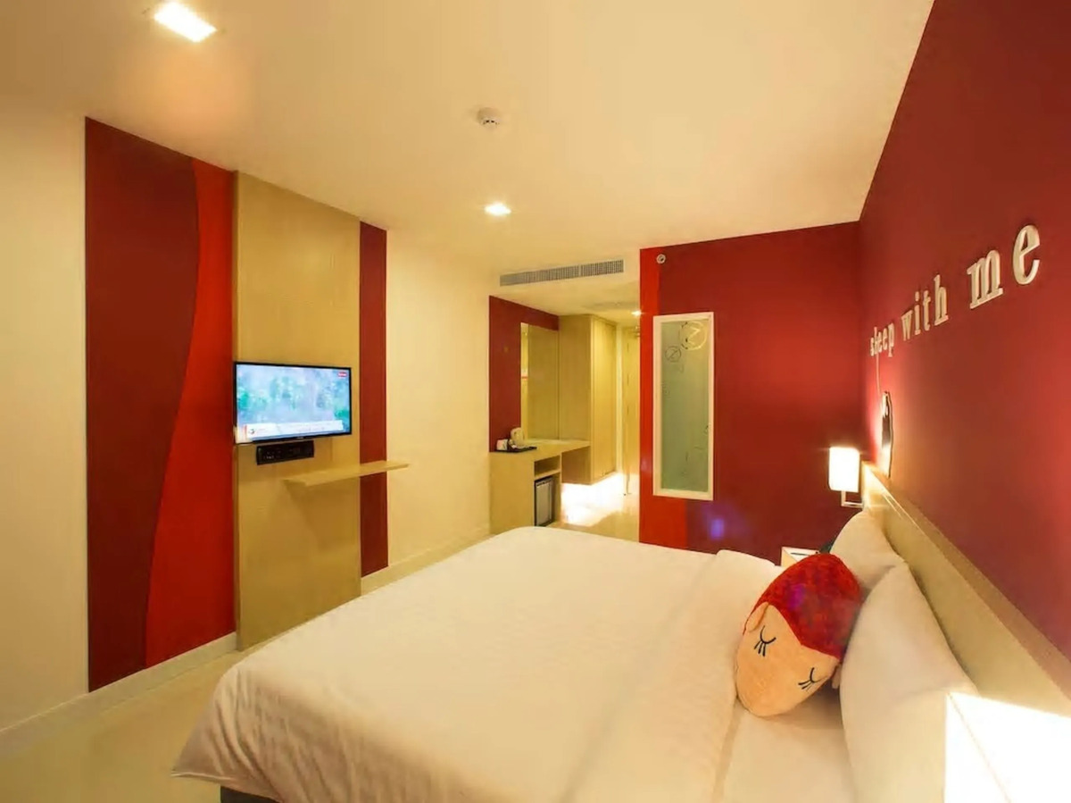Sleep With Me Hotel design hotel @ patong