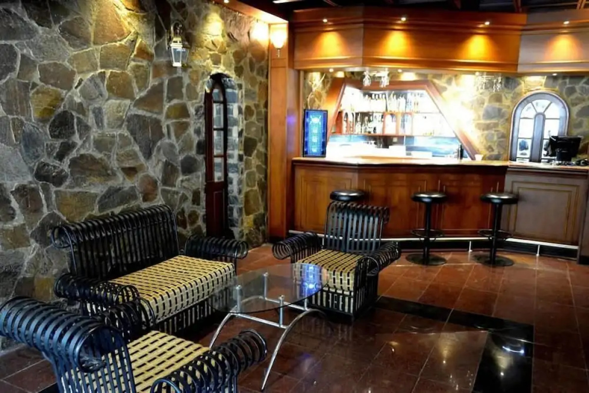 Good Wood Airport Hotel