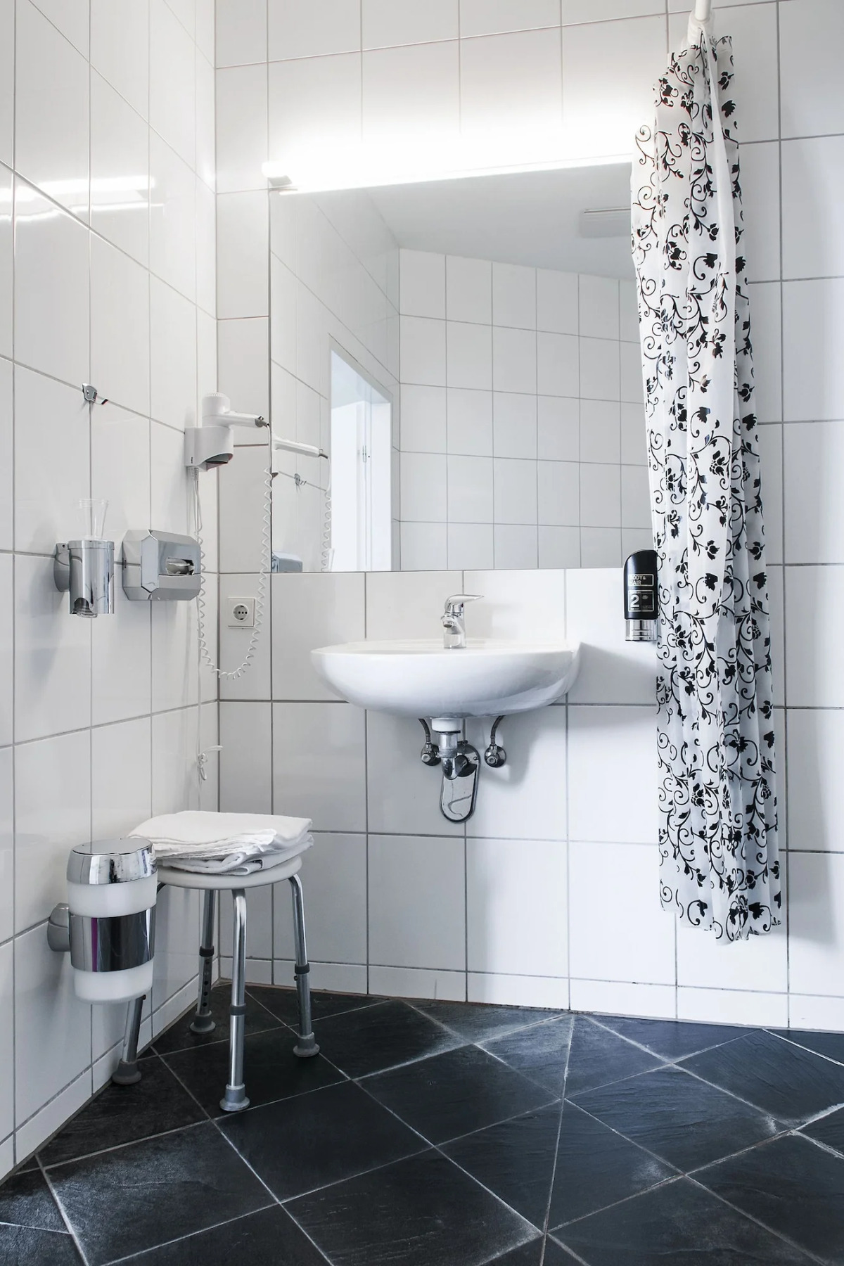 Mikon Eastgate Hotel