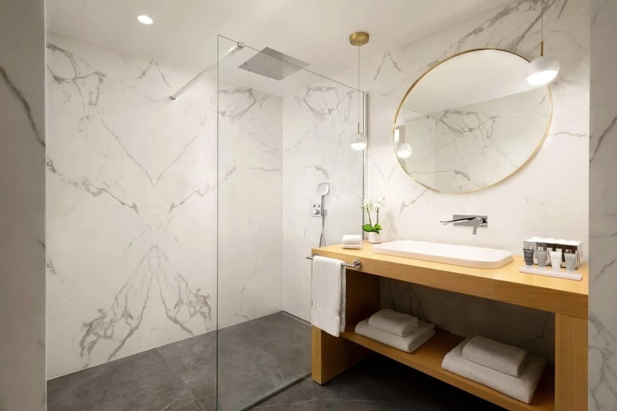 Отель JW Marriott Cannes