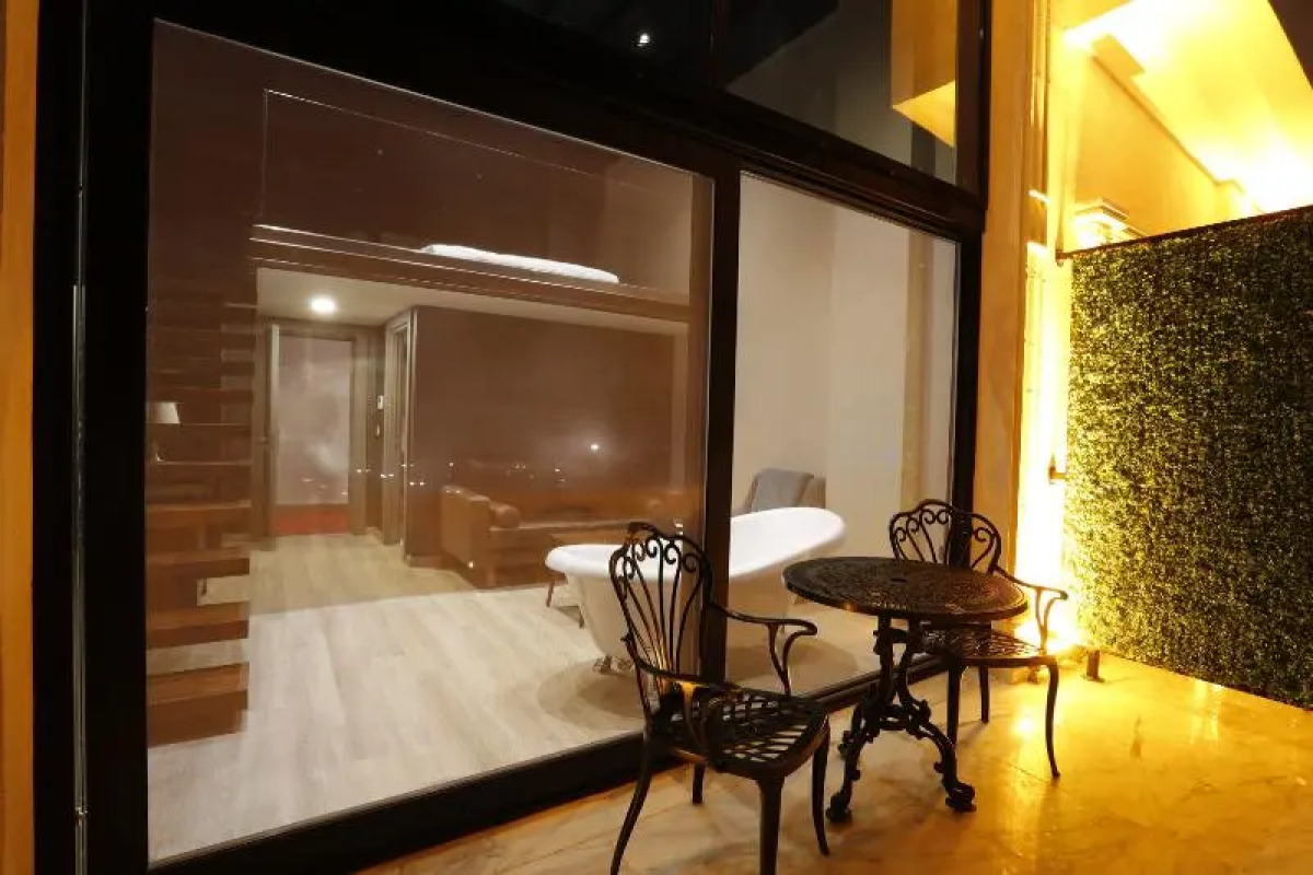 Del Lago Luxury Hotel By Saracoglu