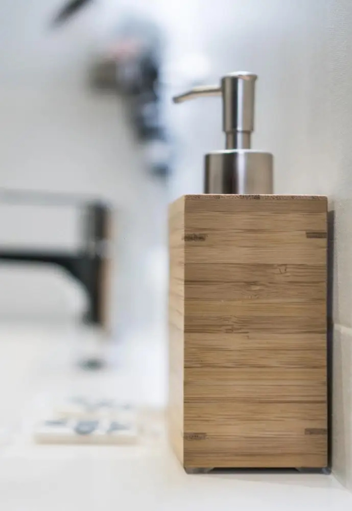 The Lights City Rooms