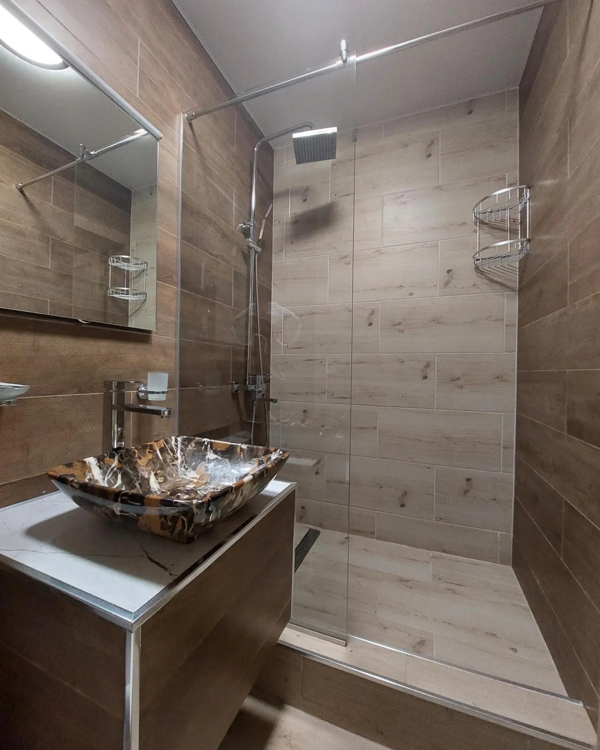 Апартаменты в отеле Red wood