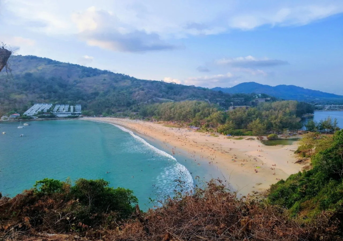 Naiharn Beach Resort