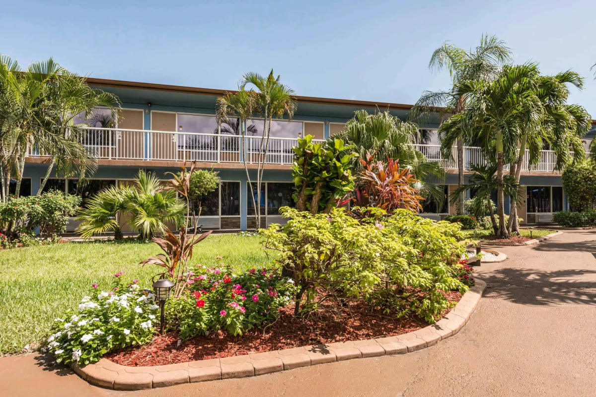 Rodeway Inn & Suites Fort Lauderdale Airport & Cruise Port