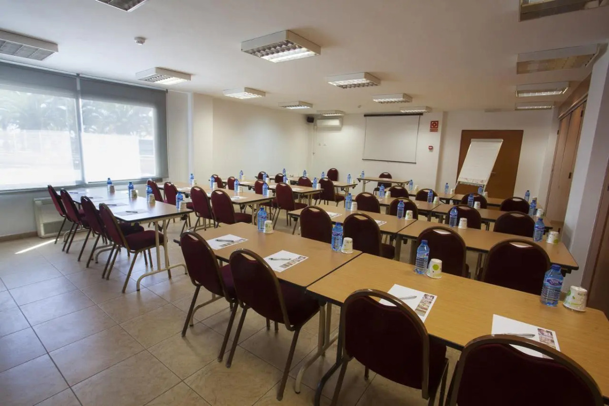 Travelodge Alicante Puerto