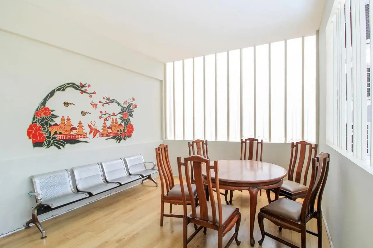 OYO 1111 Pasar Baru Inn