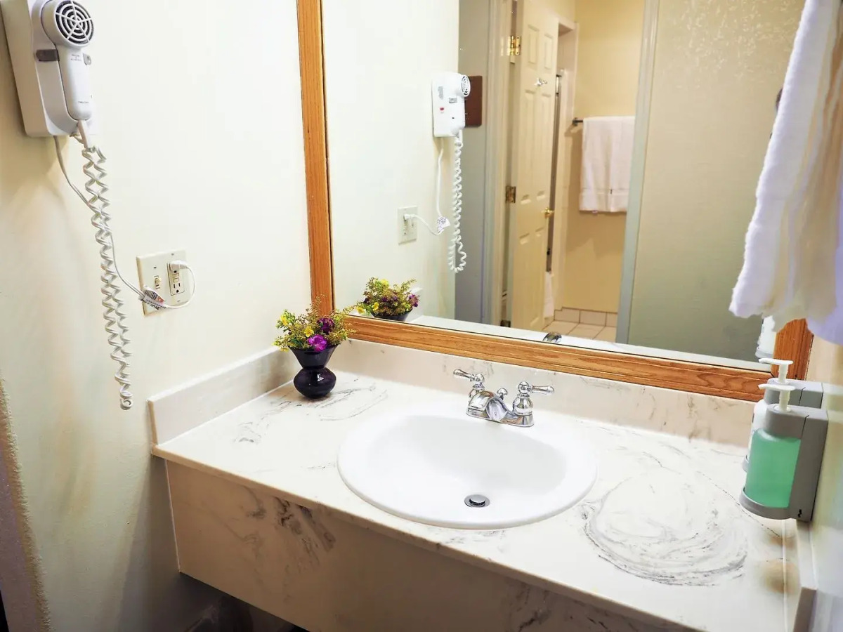 Beach Retreat & Lodge at Tahoe