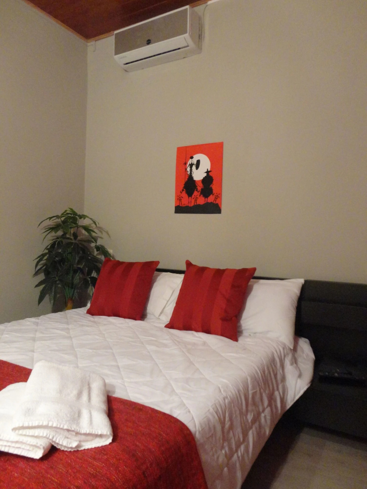 Отель BruStar Gotic-Centric