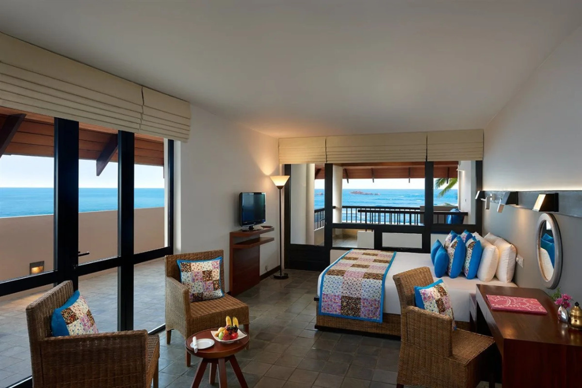 Hikka Tranz by Cinnamon