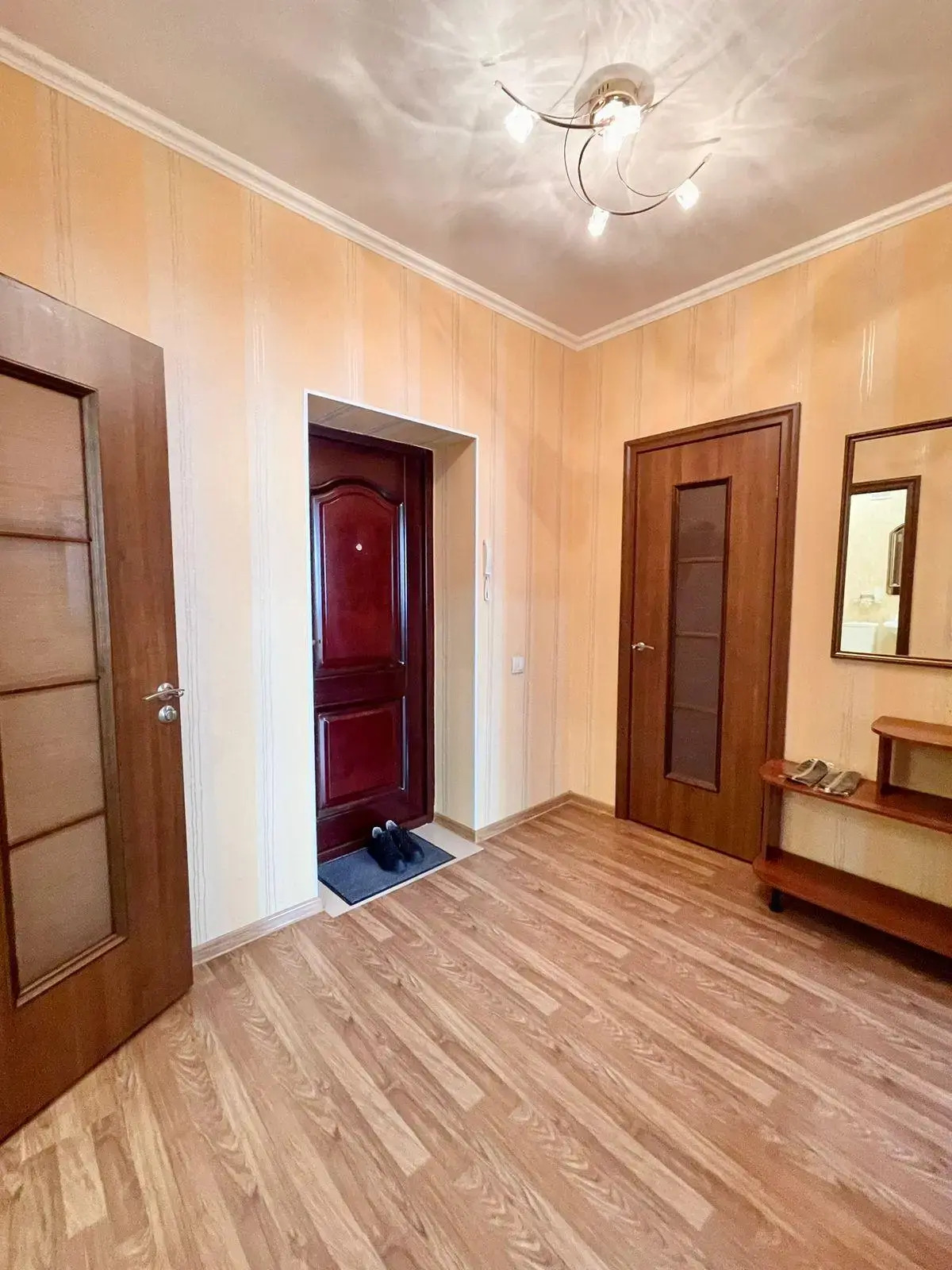 Rooms Apartments (Румс Апартментс) на улице Нежнова