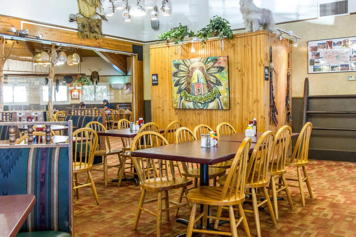 Navajoland Hotel of Tuba City