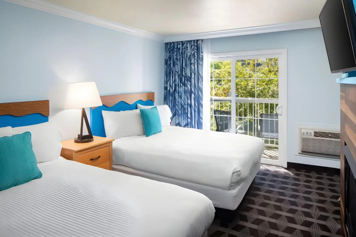 Beach Retreat & Lodge at Tahoe