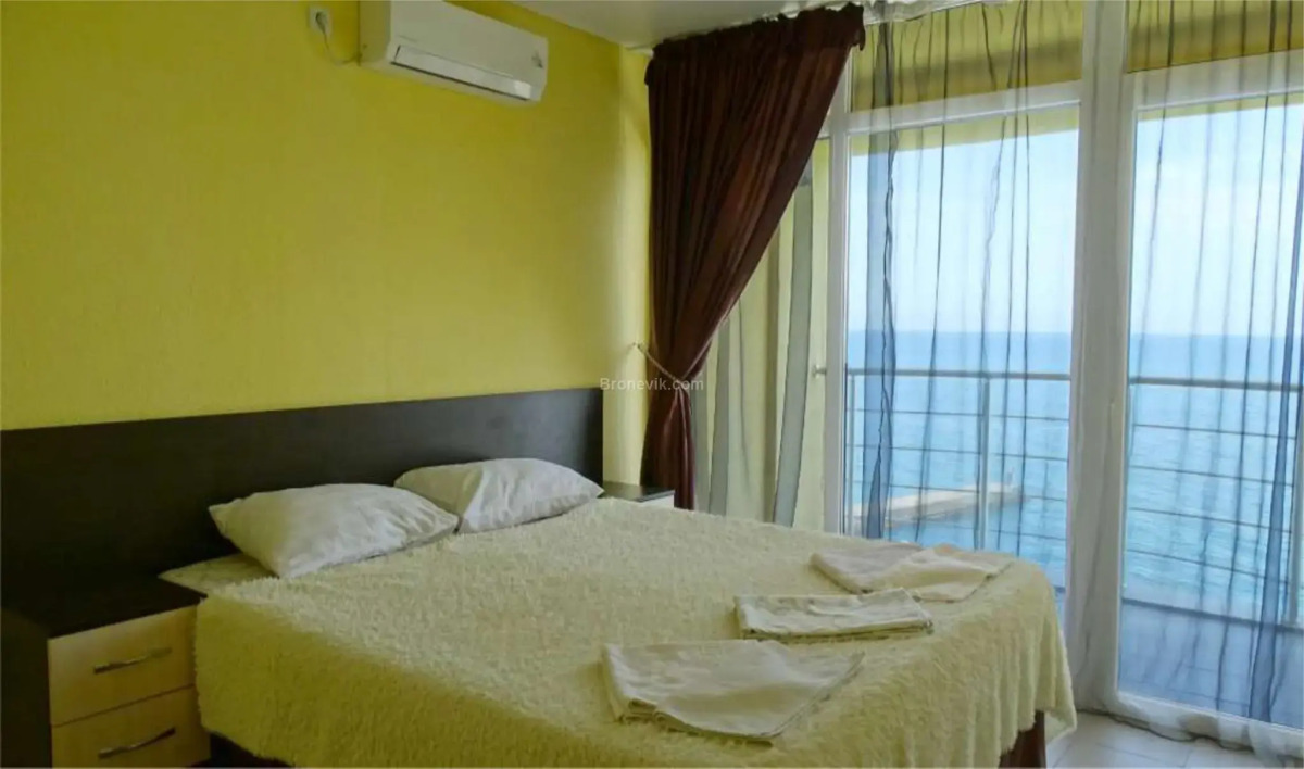 Legenda gostinitsa (Alushta)