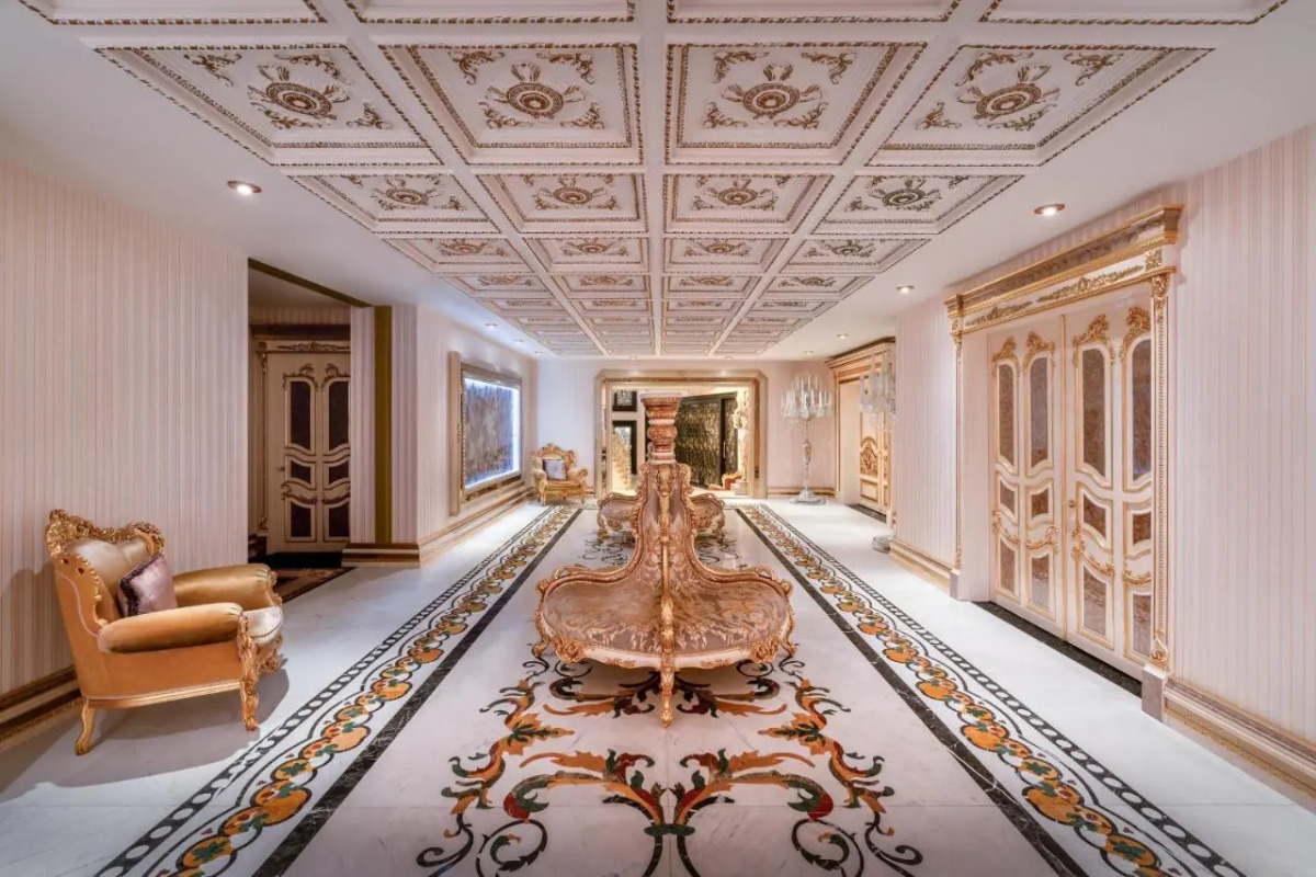 Les Ambassadeurs Marina Hotel & Casino