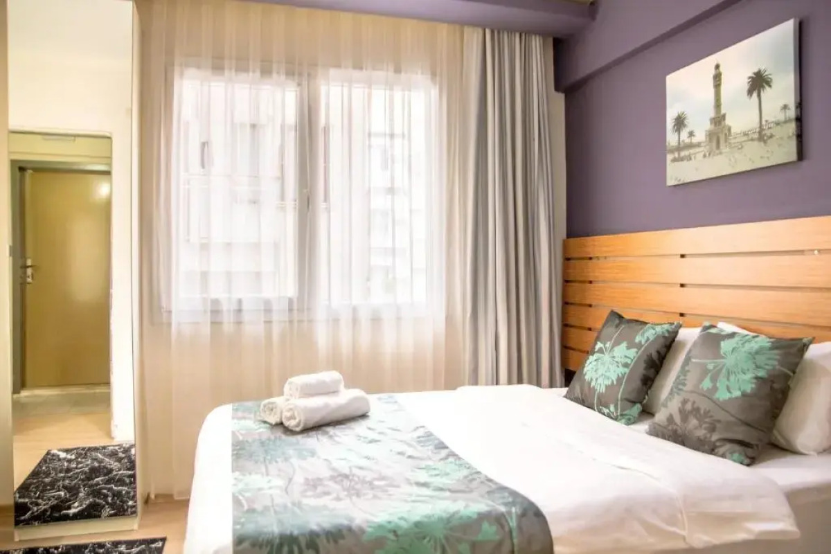 Fi Homes - Adults Only