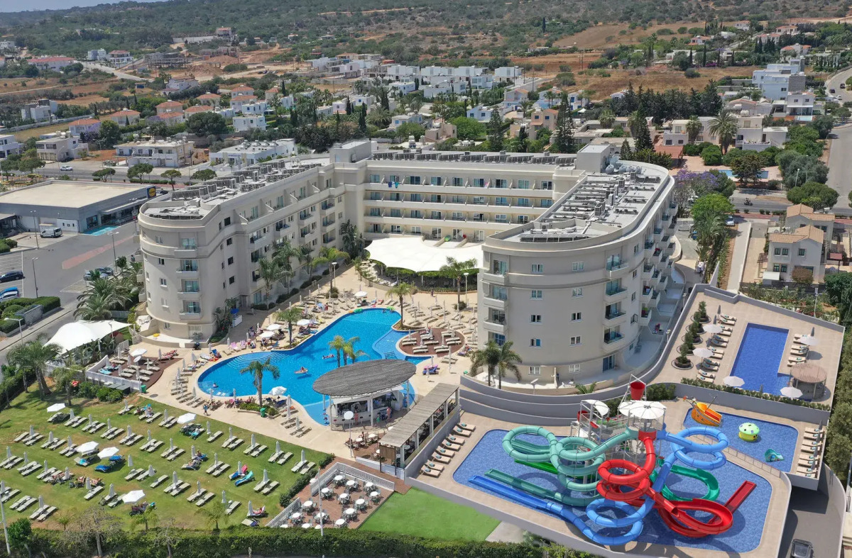 Sunrise Oasis Hotel & Waterpark