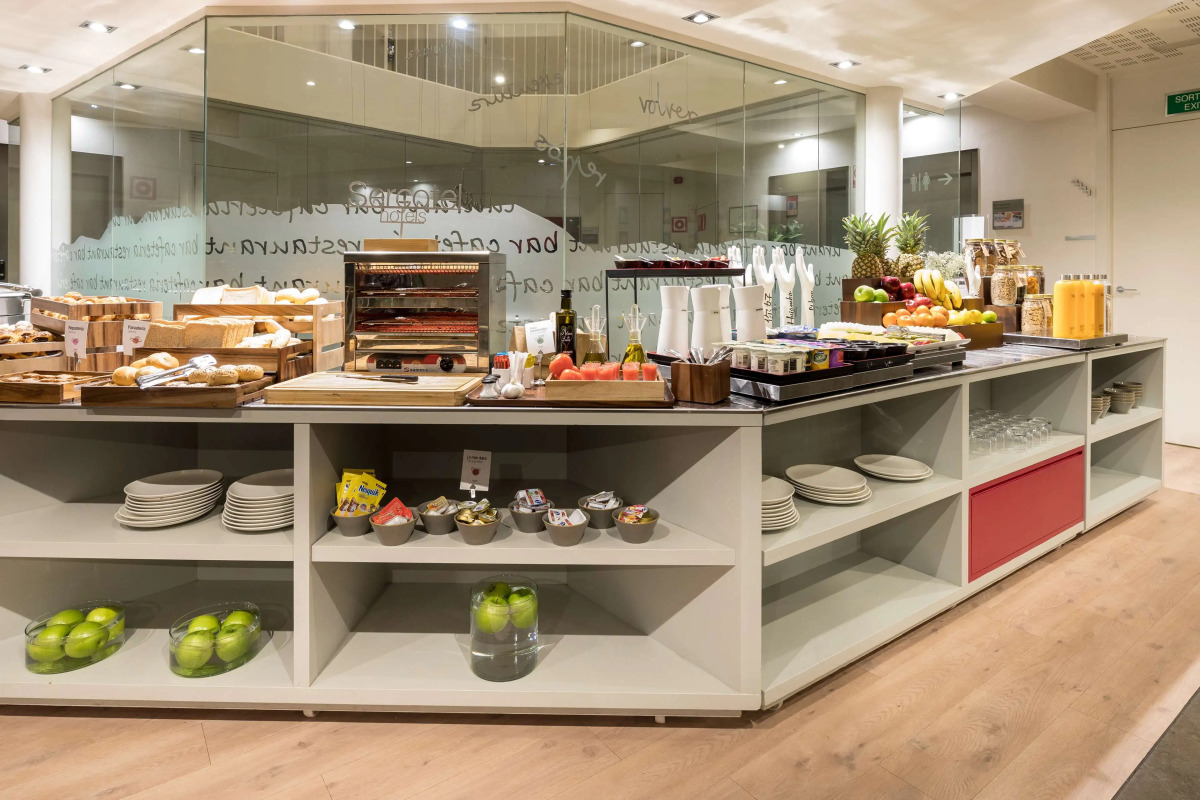 Отель Sercotel Amister Art