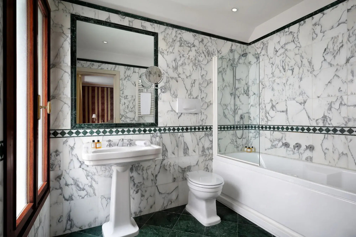 Sina Palazzo Sant'Angelo