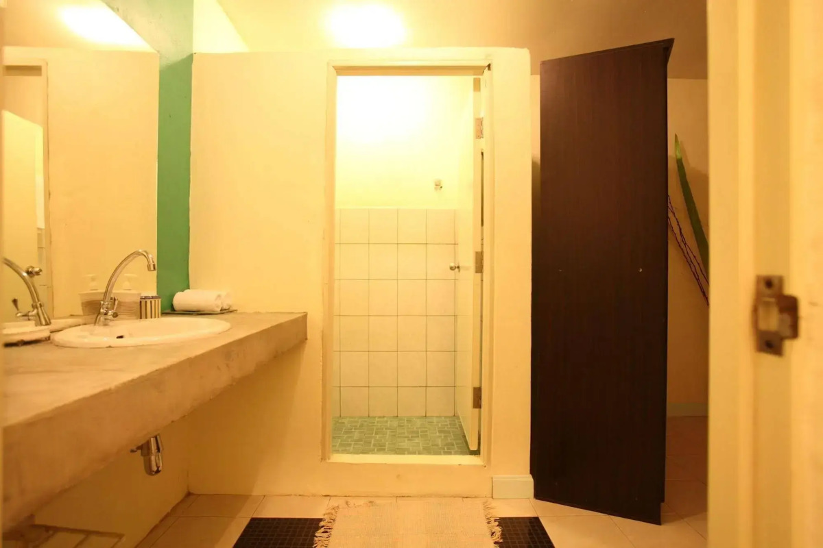 Koh Chang Cliff Beach Resort