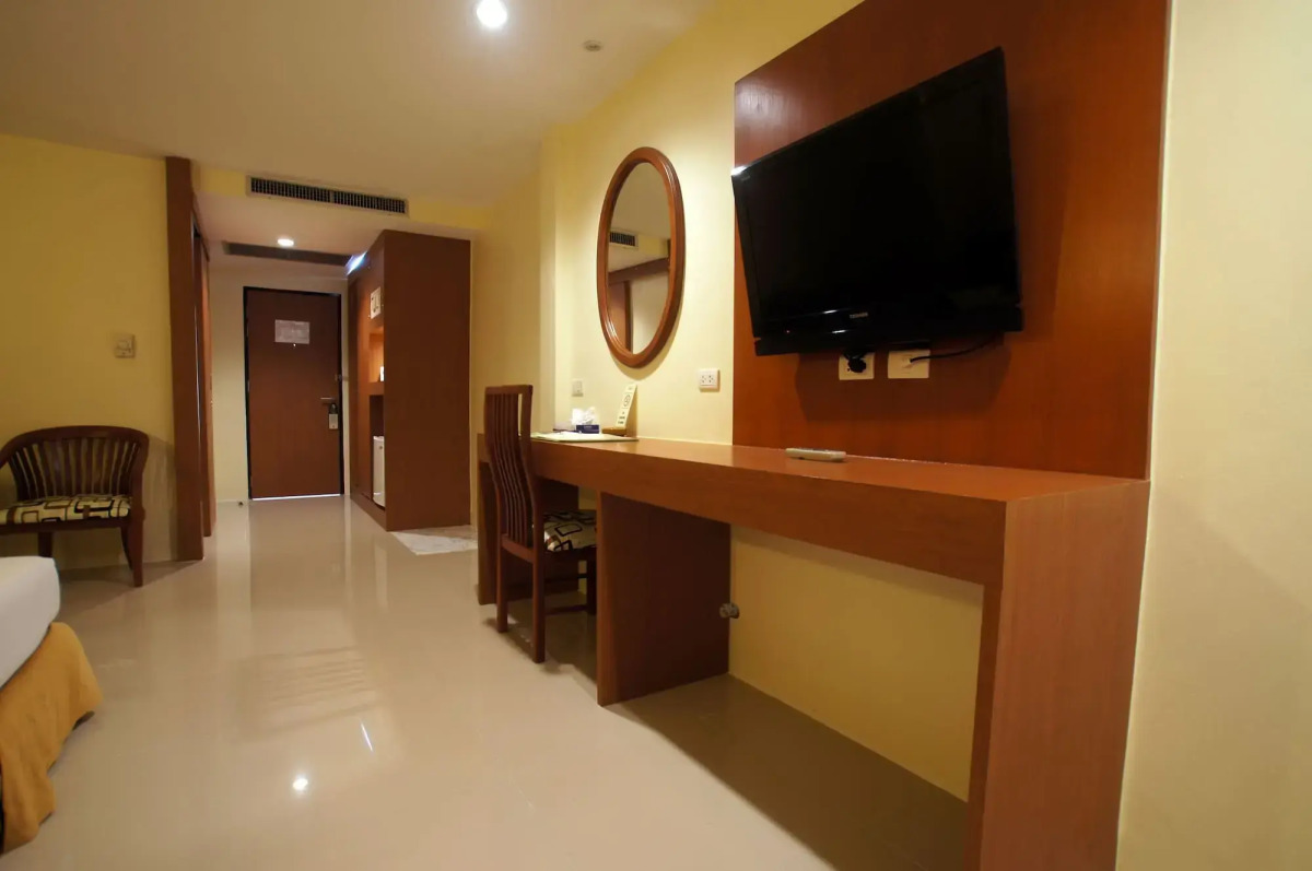 Sunset Khaolak Resort