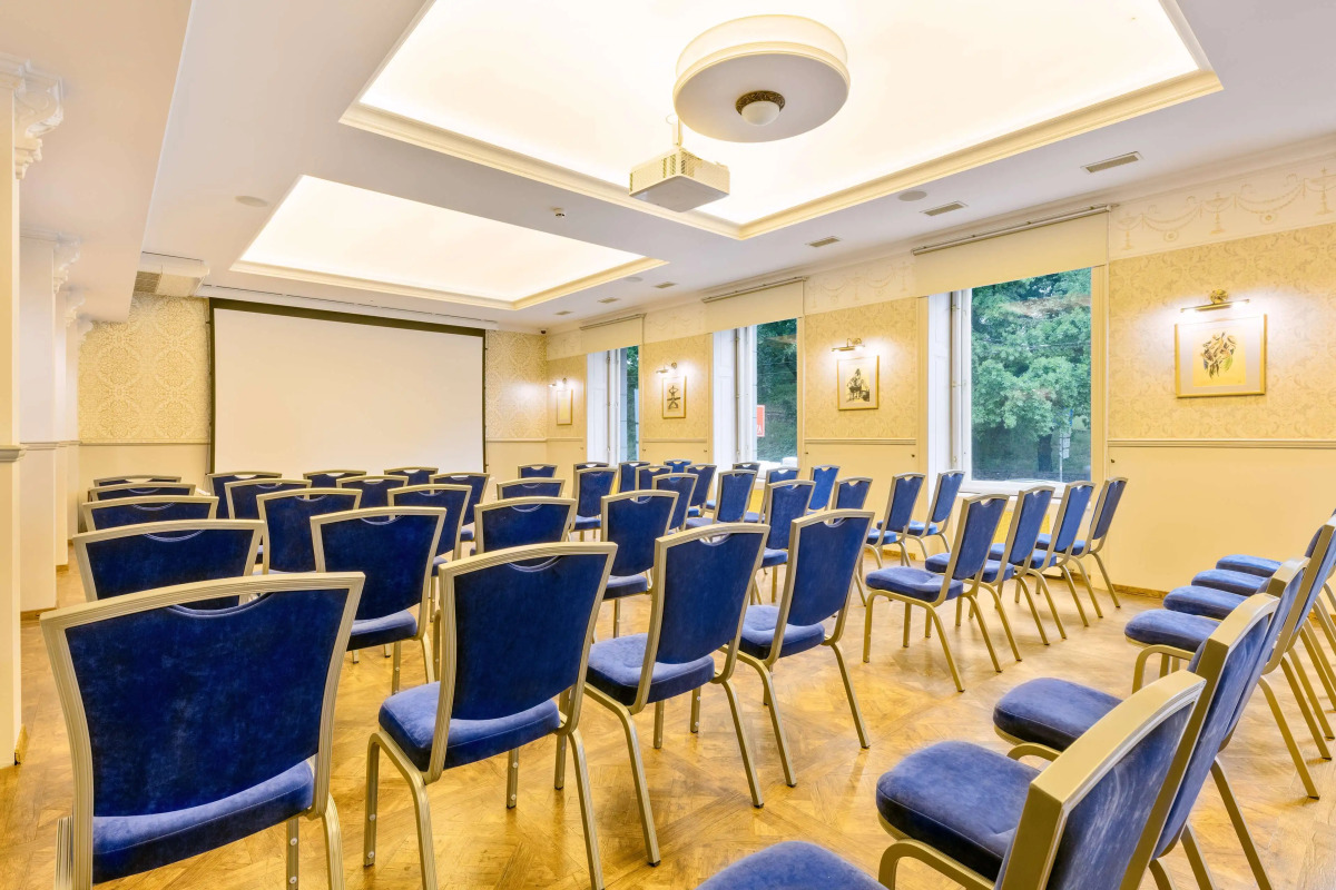 Отель Radisson Hotel Old Town Riga