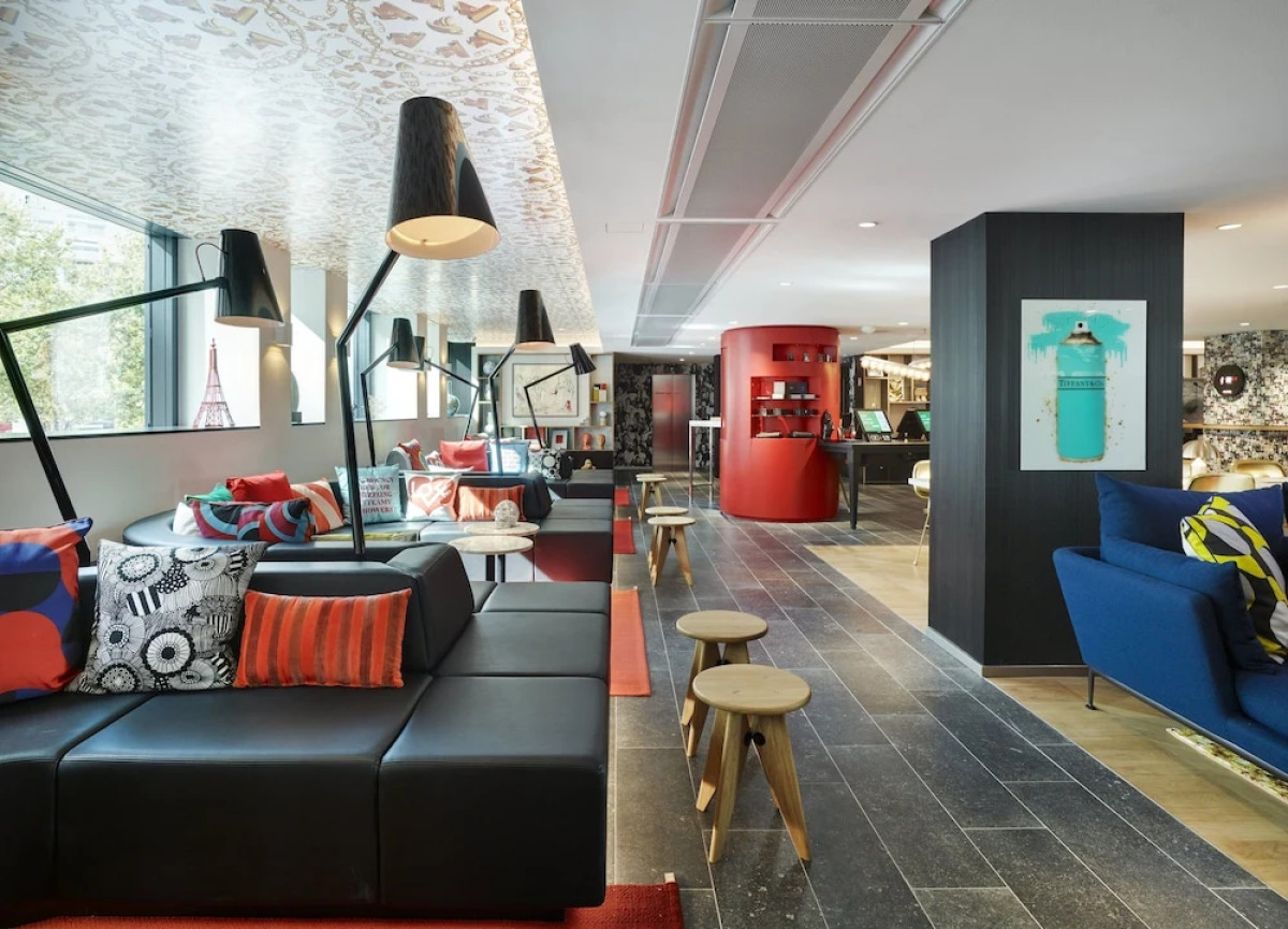 Отель citizenM Paris Champs-Élysées