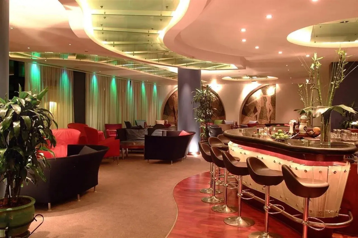 Palm Beach Hotel & Bungalows