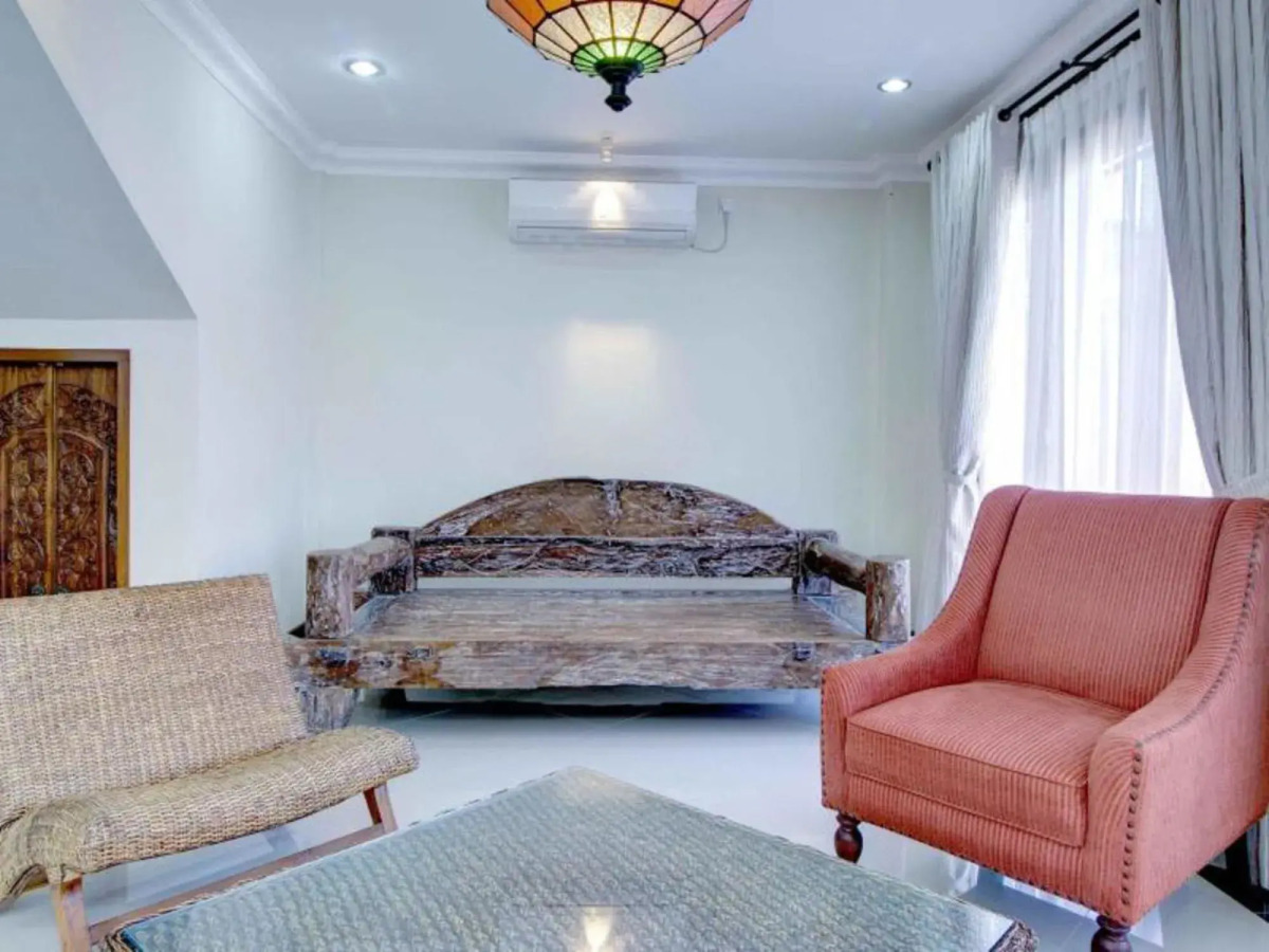 Hastinapura Residence