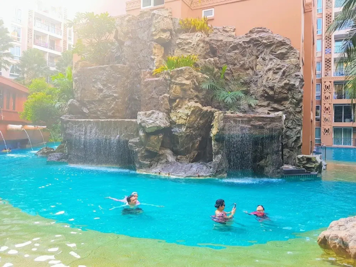 Atlantis Condo Resort by GPS