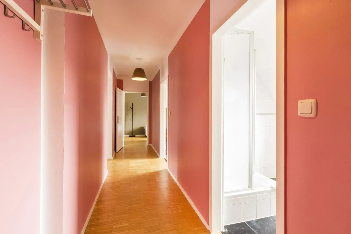 Five Reasons Hotel & Hostel