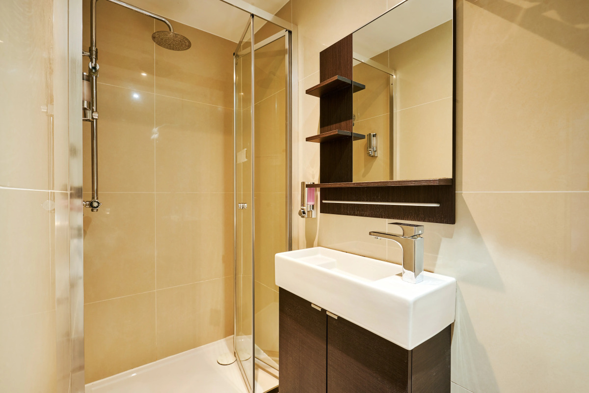 Huttons Hotel, Victoria London