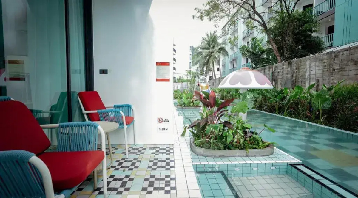 Sugar Marina POP, Kata Beach