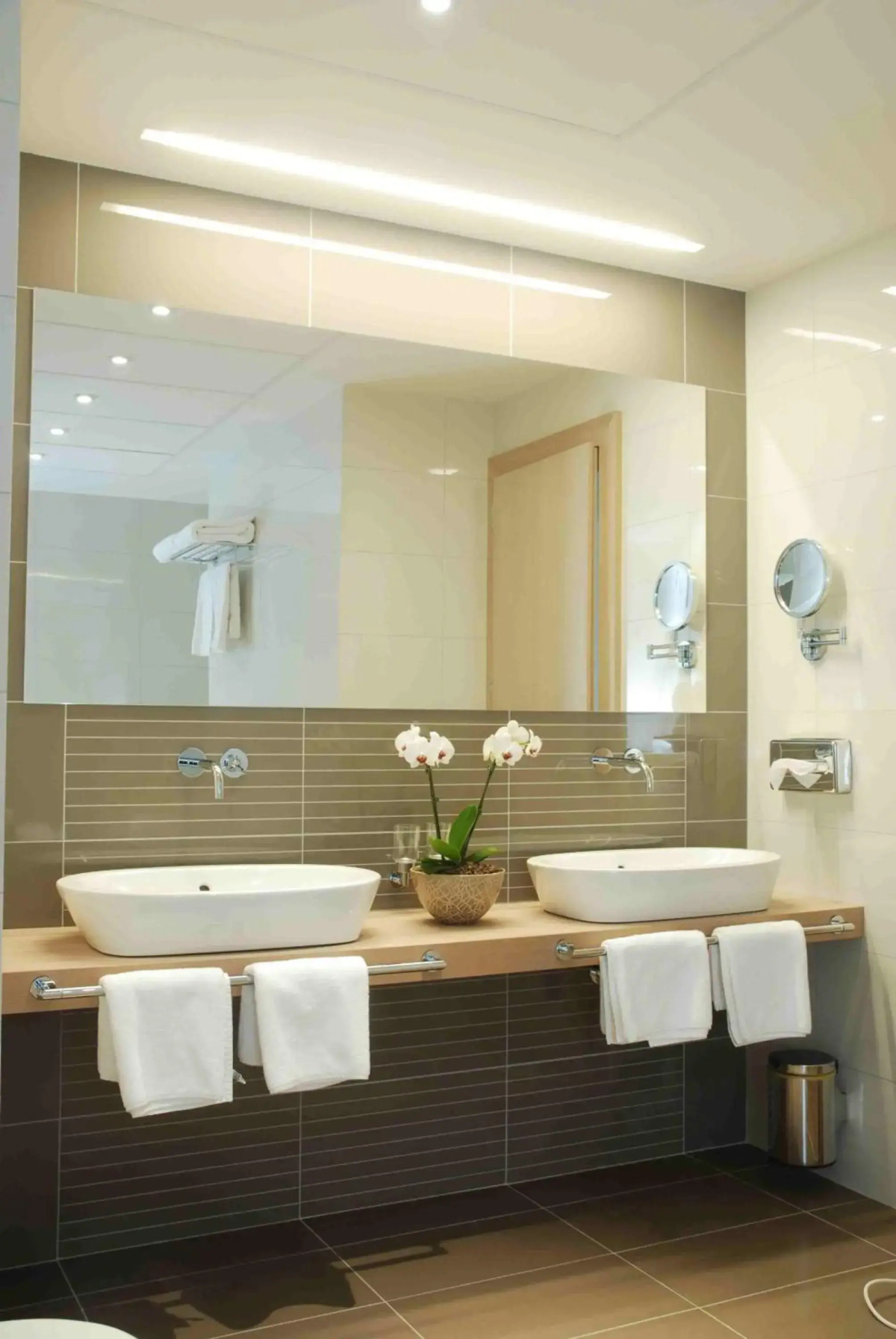 Roset Hotel & Residence