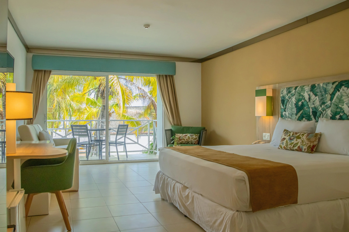 Playa Blanca Beach Resort - All Inclusive