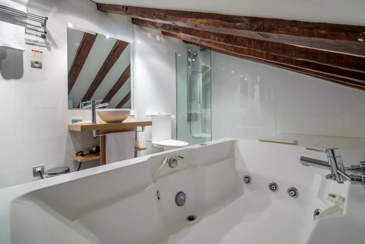 Petit Palace Plaza del Carmen