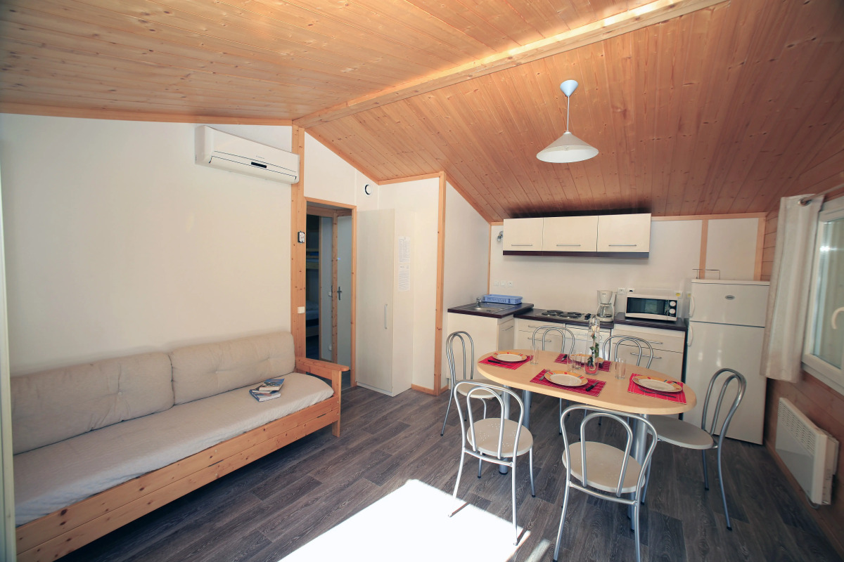 Terres de France - Hameaux des Marines