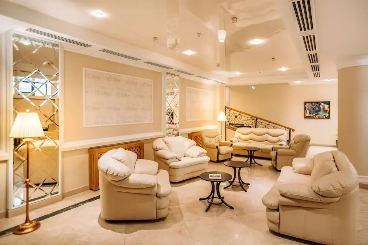 Отель Porta Caucasia